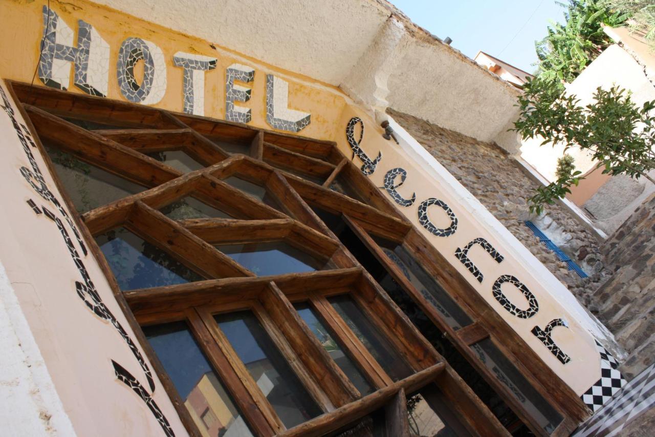 Hotel Leonor Beni Chiker Bagian luar foto