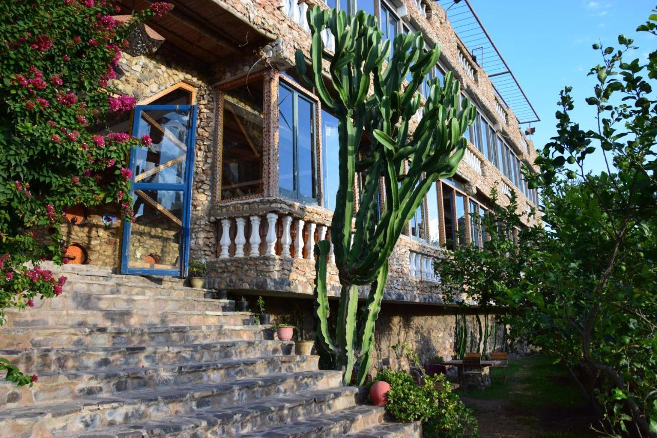 Hotel Leonor Beni Chiker Bagian luar foto