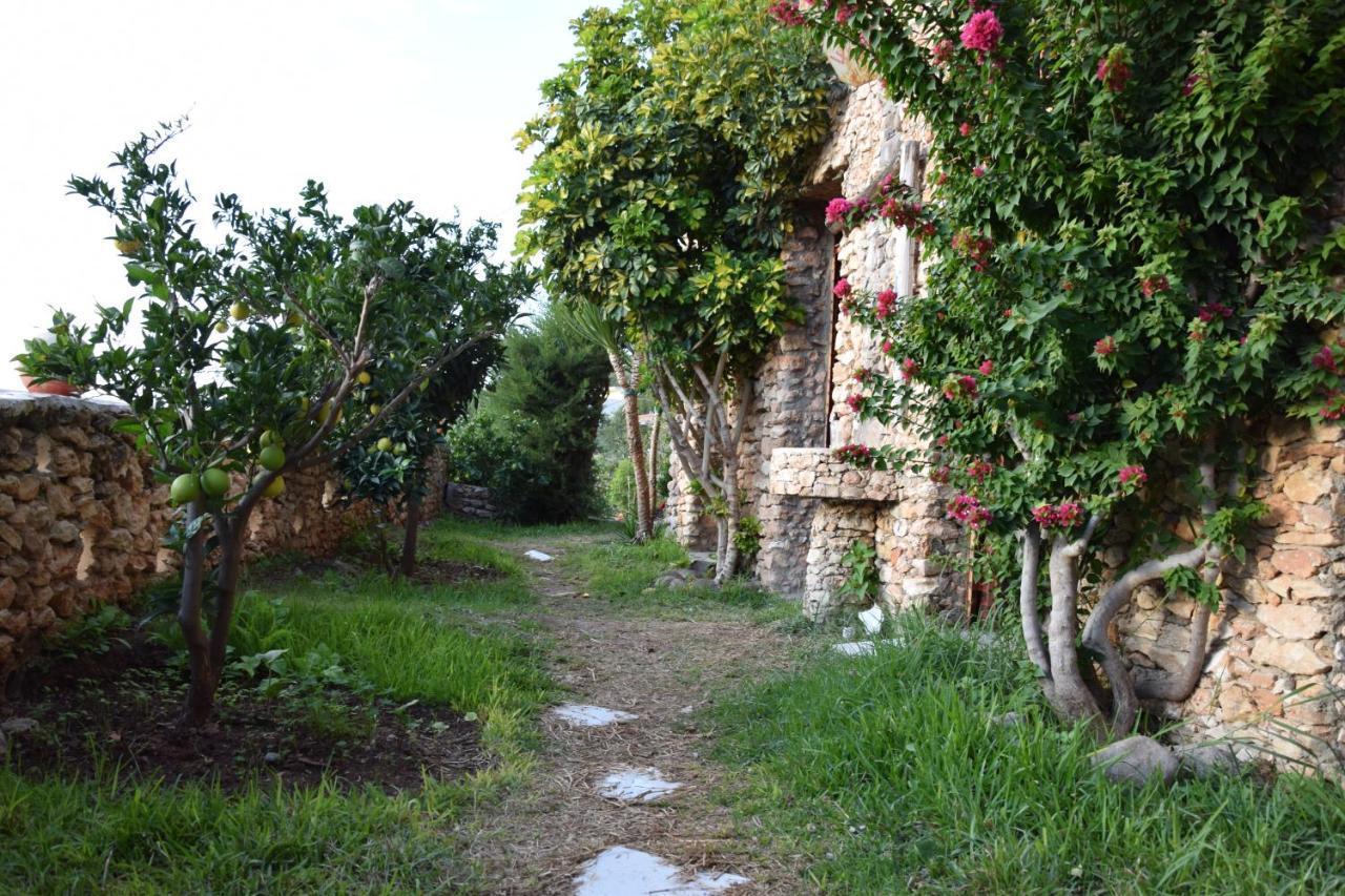 Hotel Leonor Beni Chiker Bagian luar foto