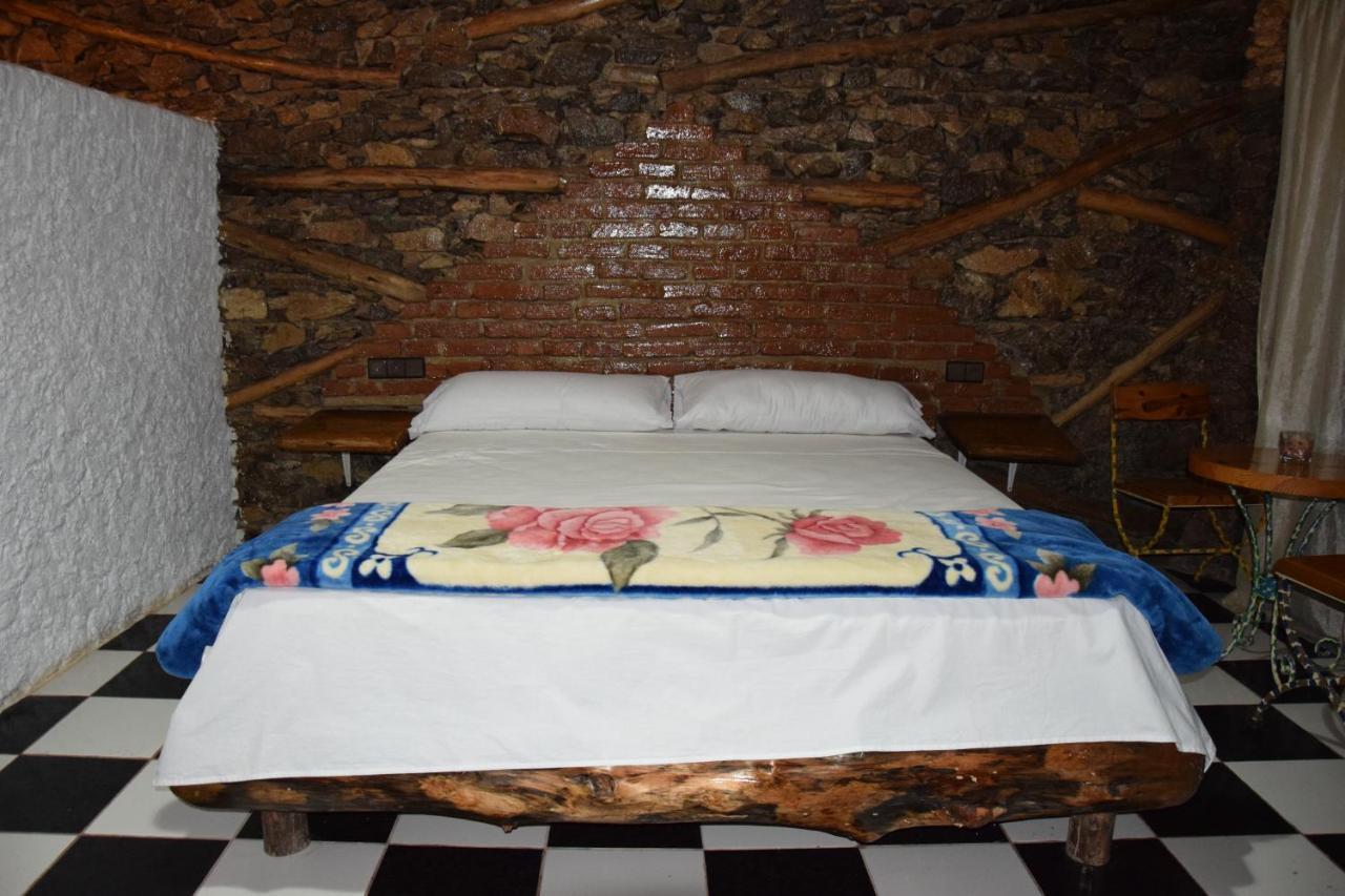 Hotel Leonor Beni Chiker Bagian luar foto