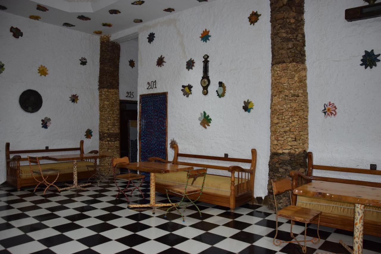 Hotel Leonor Beni Chiker Bagian luar foto