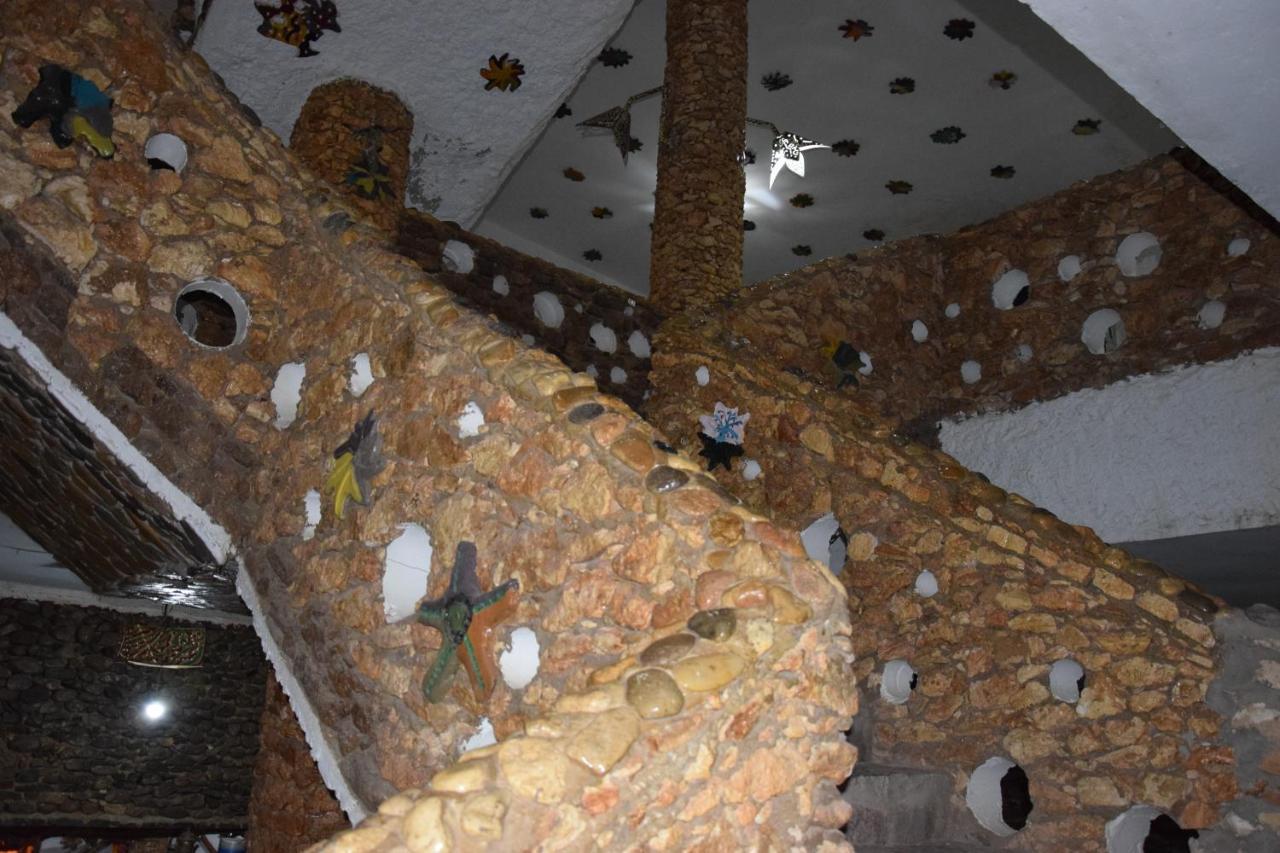 Hotel Leonor Beni Chiker Bagian luar foto